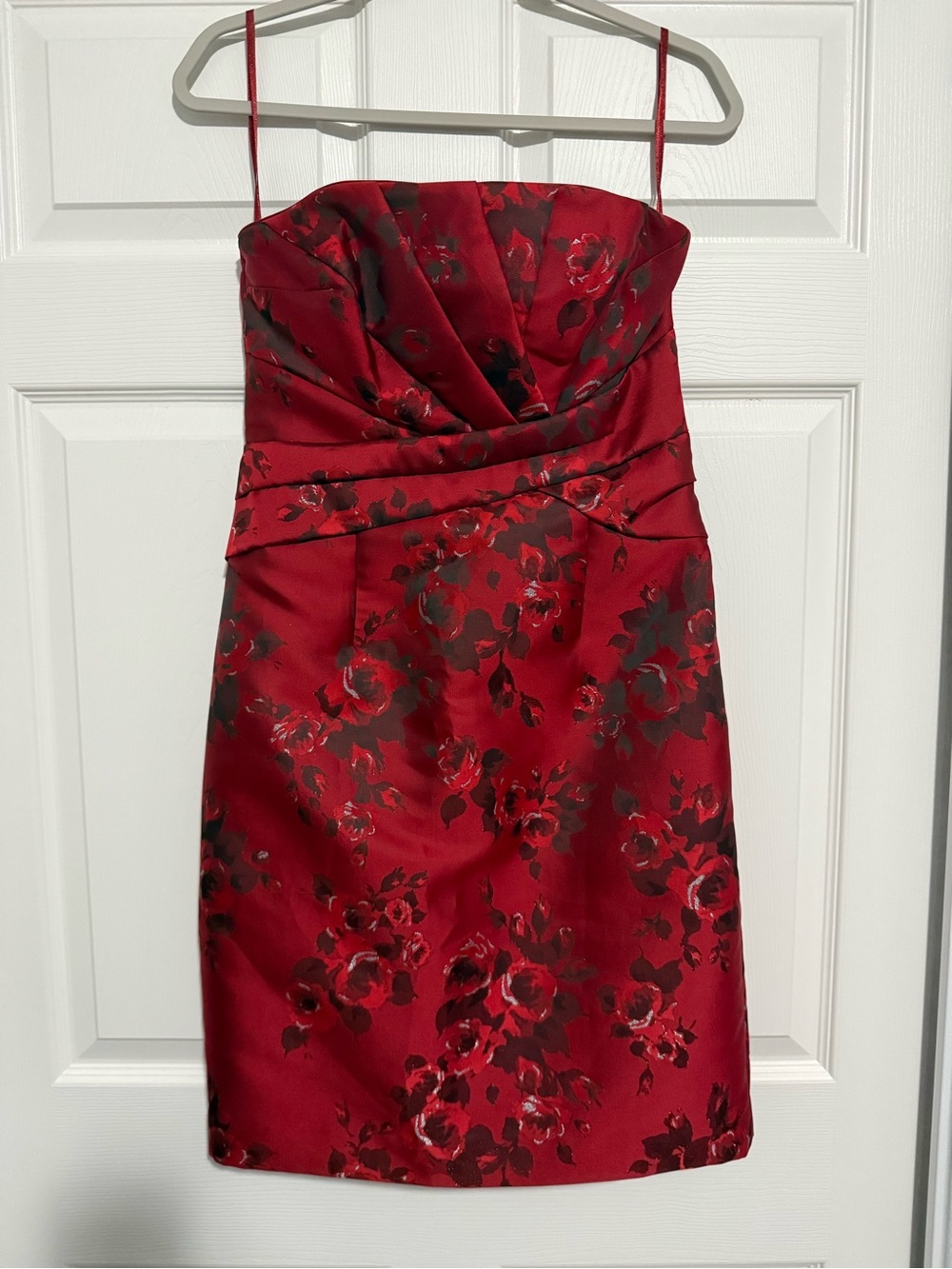 White House Black Market Red Floral Satin Strapless Mini Dress